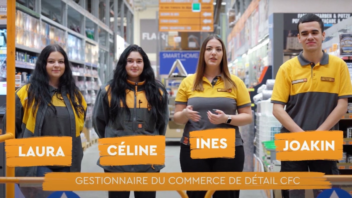 Regarde la vidéo pour en savoir plus sur le poste.